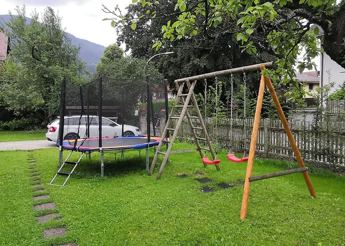 Erika جارمش بارتنكيرشن